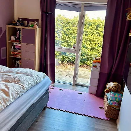 Spacious City Family Retreat With Garden & Patio *